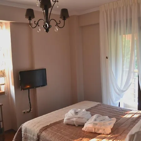 Evmorfes Villa