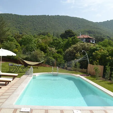 Villa Evmorfes *