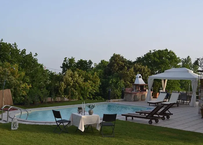 Villa Evmorfes *
