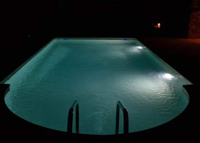 Evmorfes Villa *