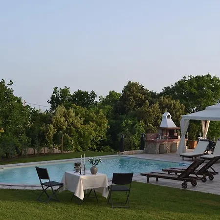 Villa Evmorfes *