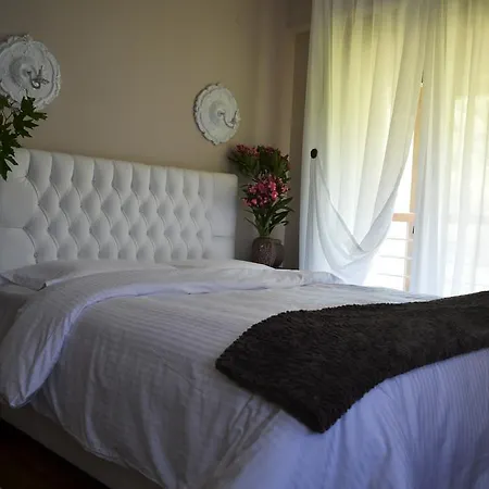 Evmorfes Villa Polígirosz